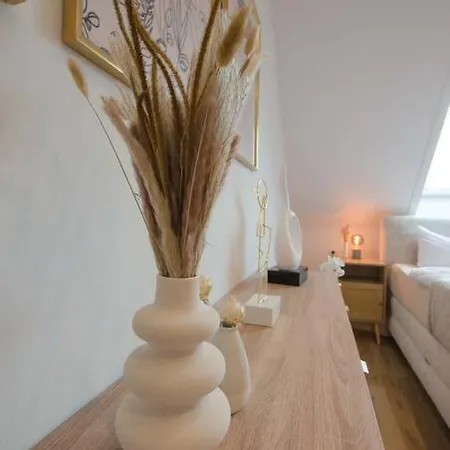 아파트 Casarina - Sunset Penthouse Im Zentrum